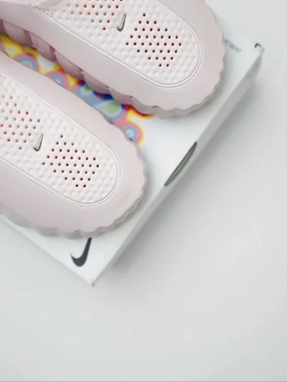 ***RUNS SMALL*** Women's Unisex Size 10 Nike Mind 001 Pink Pearl Slide Mule